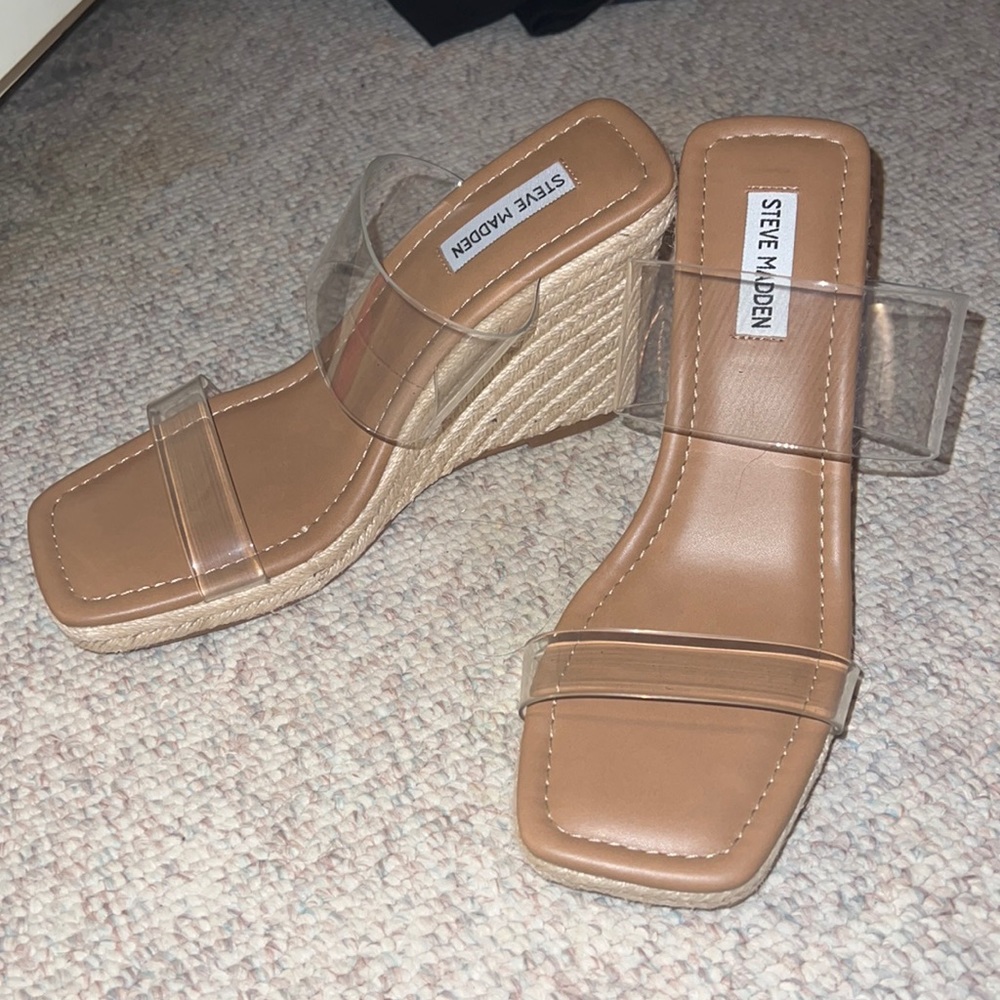 Steve Madden wedges *never worn*